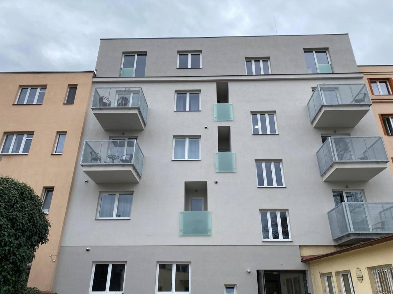 Apartament Perla Hradce 101 Hradec Králové Zewnętrze zdjęcie